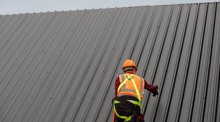 Professional metal roof installation services in Conway, MO